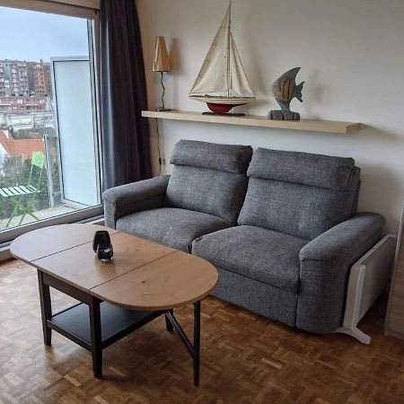 Studio Met Frontaal Zeezicht Middelkerke Buitenkant foto