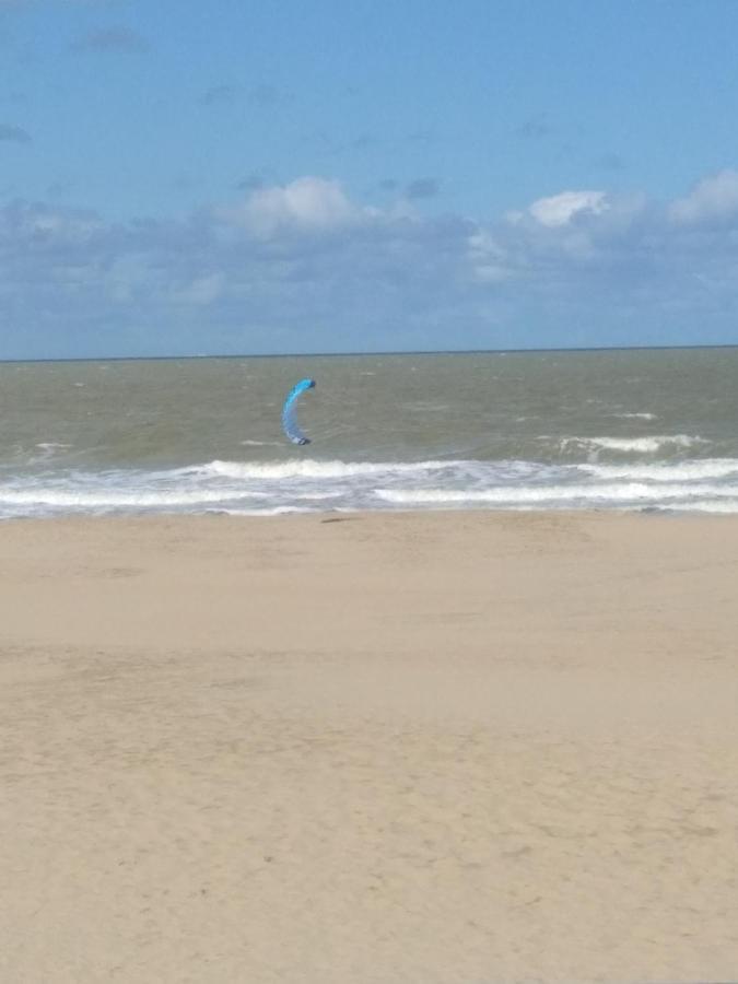 Studio Met Frontaal Zeezicht Middelkerke Buitenkant foto